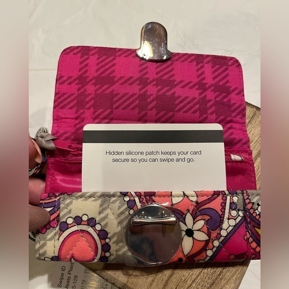 Vera Bradley Wallet Quick Swipe ID in Pattern‎ Paisley Meets Plaid Key Ring NWT - Picture 7 of 7